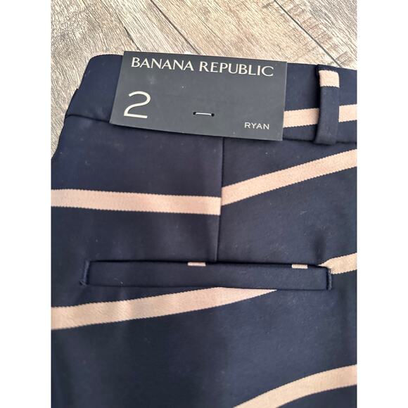 Banana Republic Women's Rayn Blue Striped Straight Leg Pants Size 2 - Picture 6 of 7